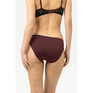 Luxurious 1809 Hot maroon
